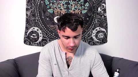 Snapshot of jay_marcos chatting on January 27, 12:43 am Jay marcos online show from January 27, 12:43 am