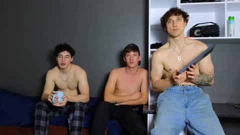 THE HOUSE online show from December 3, 7:30 am