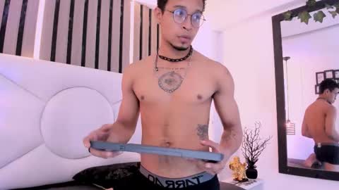 Jayden Morris online show from January 6, 2:15 am