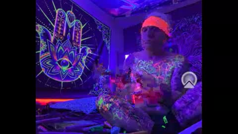 jayfugz online show from December 17, 9:28 am