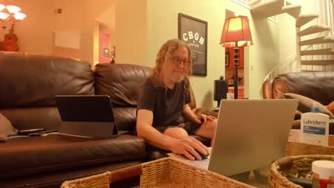 JDinEuless online show from September 9, 1:54 pm