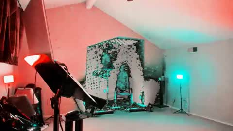 JDinEuless online show from February 14, 11:32 pm