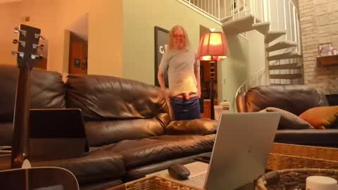 JDinEuless online show from September 11, 10:42 pm