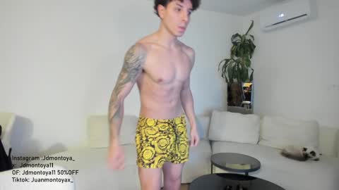 jdmontoya_ online show from January 5, 12:52 am