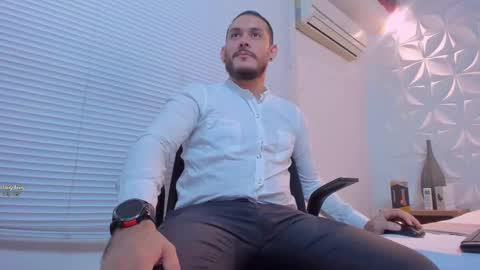 Jeanpiere online show from November 11, 3:00 am