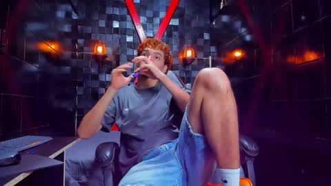 Juan Tompson online show from February 25, 7:48 pm