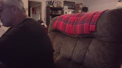 dadbody71 online show from November 10, 2:05 am