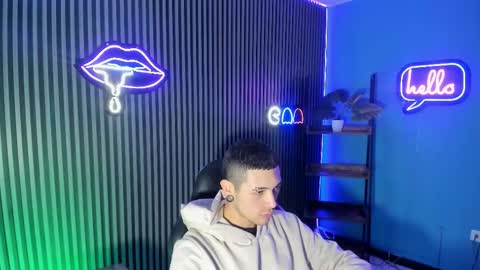 Jeff  online show from February 3, 12:43 pm