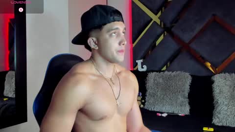 JEICOB STONE online show from April 9, 6:19 am