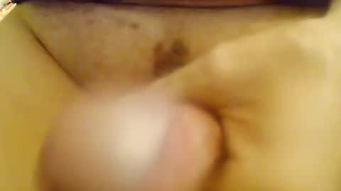 Snapshot of jepn1112 chatting on January 8, 8:39 pm JoeEBear online show from January 8, 8:39 pm