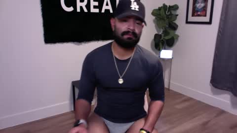 HngBeardedPuertoRican online show from April 14, 8:47 am