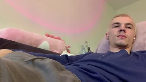 jeremy1scott online show from July 1, 4:46 am