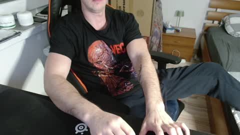 Snapshot of jerklove1006 chatting on January 5, 10:19 pm Boy likes daddies online show from January 5, 10:19 pm