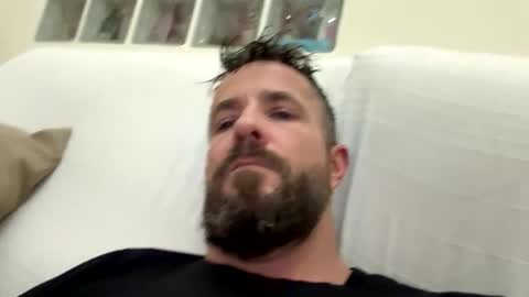 jesaj online show from December 21, 4:26 pm