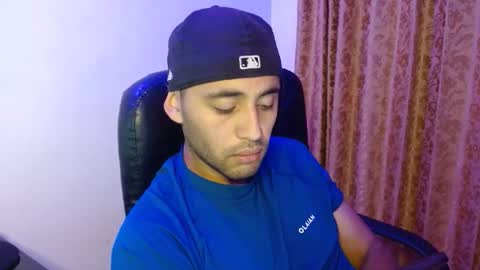 Angel  Demon online show from May 1, 2:26 am