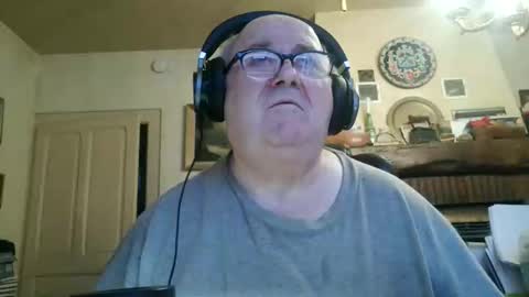 guy online show from February 10, 8:19 am