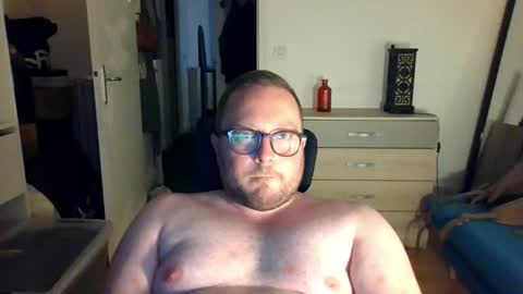jeuneloup92 online show from July 18, 10:04 pm
