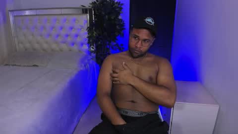 jeus_stanley online show from February 18, 5:05 am