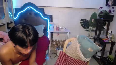 jhan_destroyer2003 online show from December 6, 4:36 am