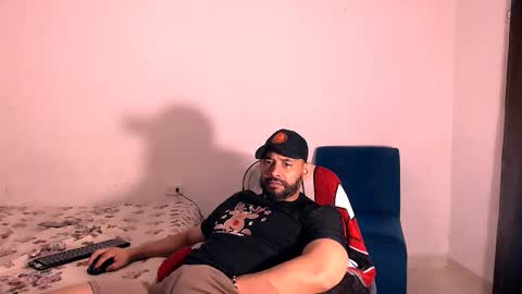 En moreno online show from November 24, 1:50 am