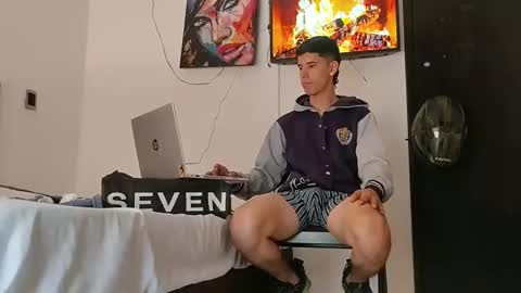 jhon online show from February 7, 3:08 pm