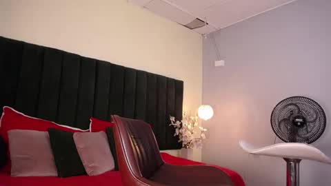 jhos online show from March 6, 5:43 pm