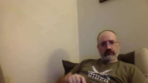 Snapshot of jimmielove2046 chatting on January 8, 3:29 am jimmielove2046 online show from January 8, 3:29 am