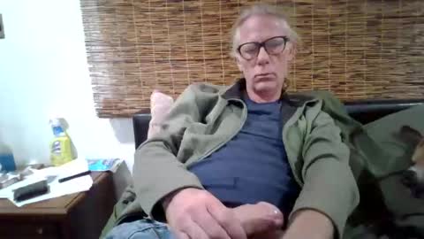 jizzmitten5 online show from October 21, 6:38 am