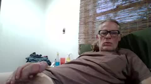 jizzmitten5 online show from October 2, 11:53 pm