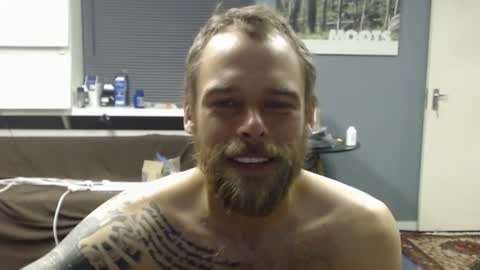 JamesJan van Rebel online show from December 3, 3:23 am