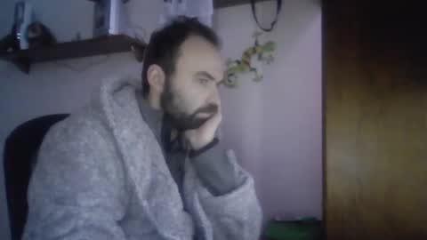 joaodias_18 online show from January 5, 7:17 pm
