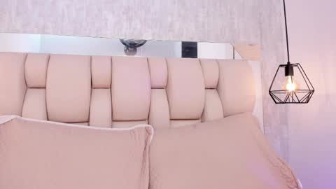 Johan  online show from September 17, 11:44 am