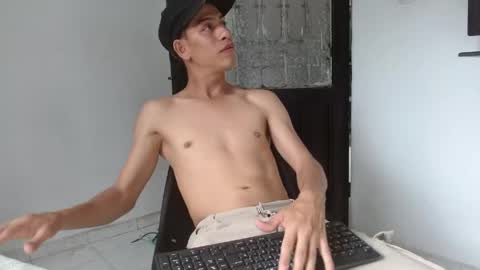 johan online show from June 5, 8:03 pm