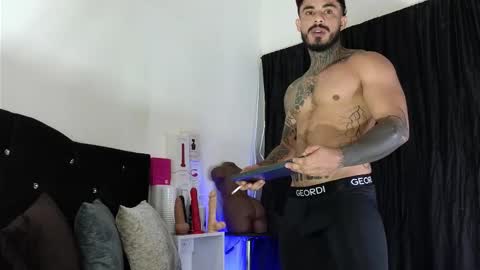 John  online show from September 22, 11:43 am