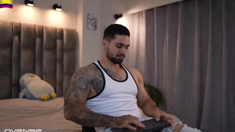 john online show from November 1, 11:58 am