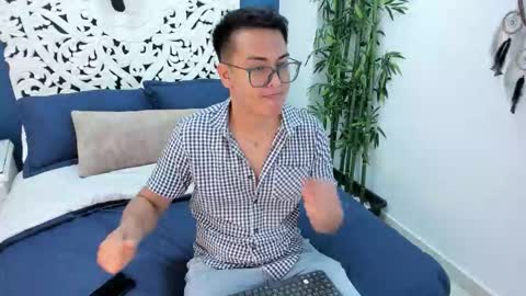 johnbelrose online show from November 17, 7:17 pm