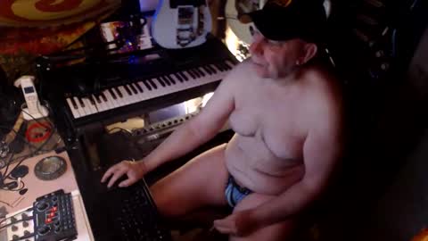 johnfeelgood004 online show from April 25, 8:50 am