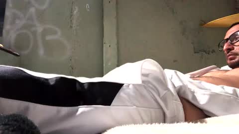 johnjonnnn28 online show from January 22, 1:53 pm