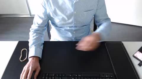 Johnny Walker13 online show from January 14, 10:59 am