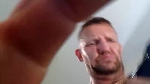 johno372369 online show from April 10, 1:18 pm