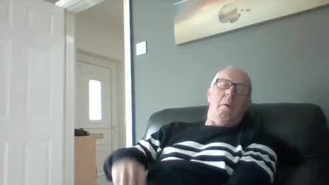 johnybegood6969 online show from April 15, 9:20 am