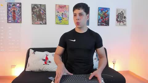 Instagram jonathanfit14 online show from February 6, 10:06 pm