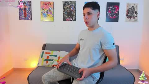 Instagram jonathanfit14 online show from December 14, 12:28 am