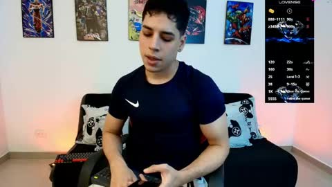Instagram jonathanfit14 online show from May 31, 10:22 pm