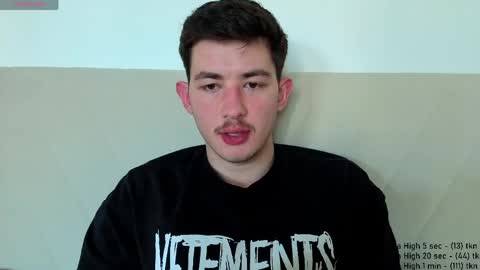 jonhy_merlin online show from April 21, 5:57 am