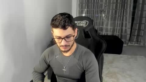 jonnyporn1 online show from February 21, 11:39 pm