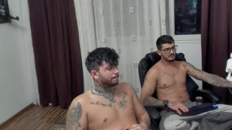 jonnyporn1 online show from December 5, 9:22 pm