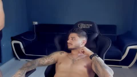 jonnyporn1 online show from March 12, 1:19 pm