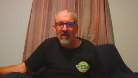 Snapshot of jony_five chatting on September 29, 1:37 am Jon online show from September 29, 1:37 am