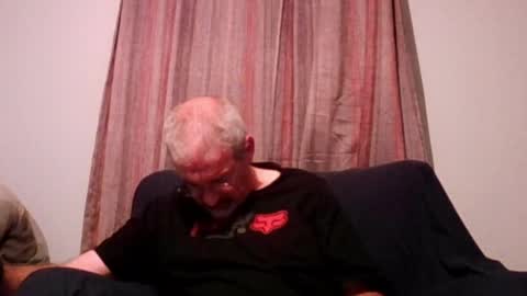 Snapshot of jony_five chatting on October 2, 2:26 am Jon online show from October 2, 2:26 am